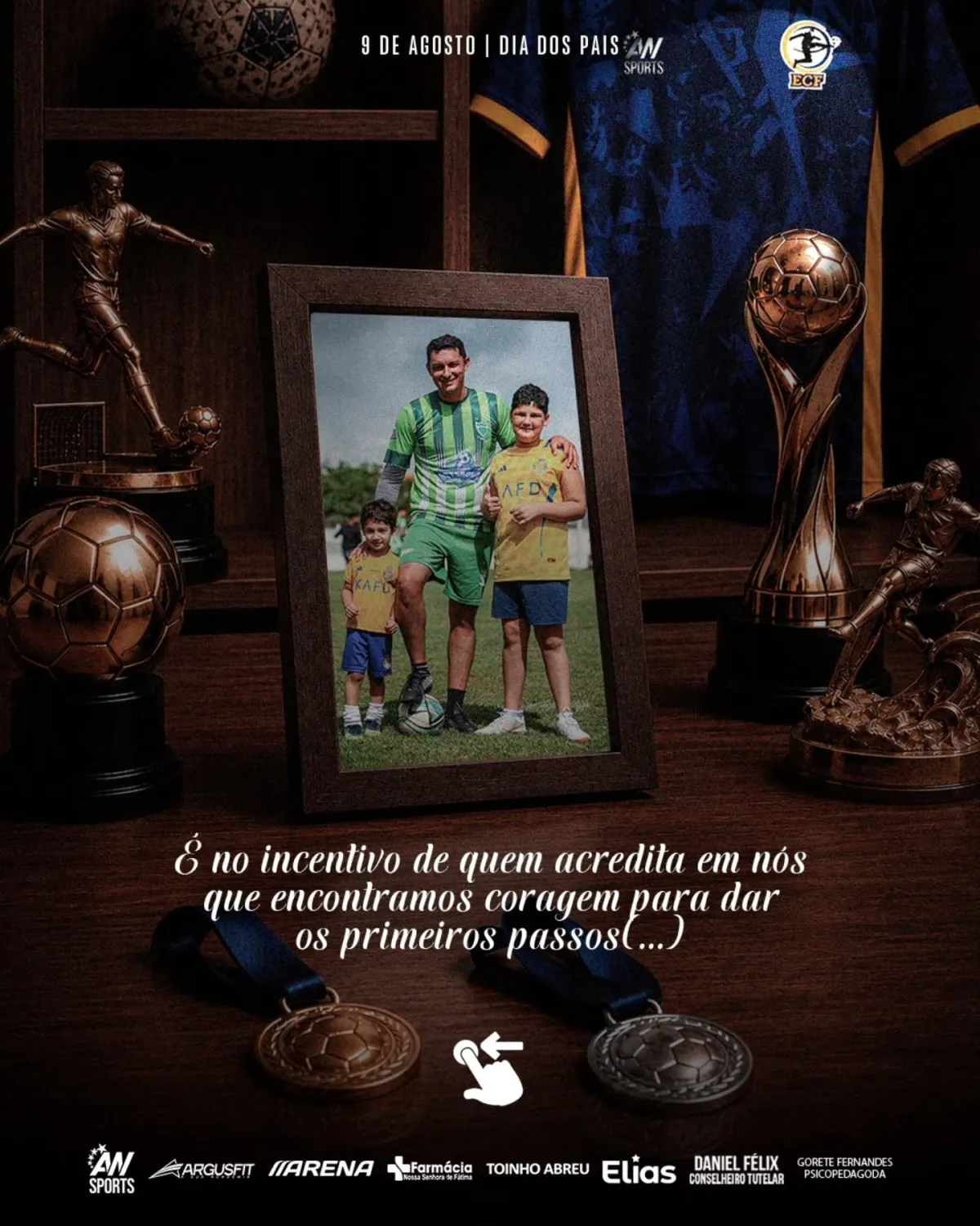 Aos que ensinam pelo exemplo, incentivam cada passo e vibram a cada conquista. Que o amor e os valor...